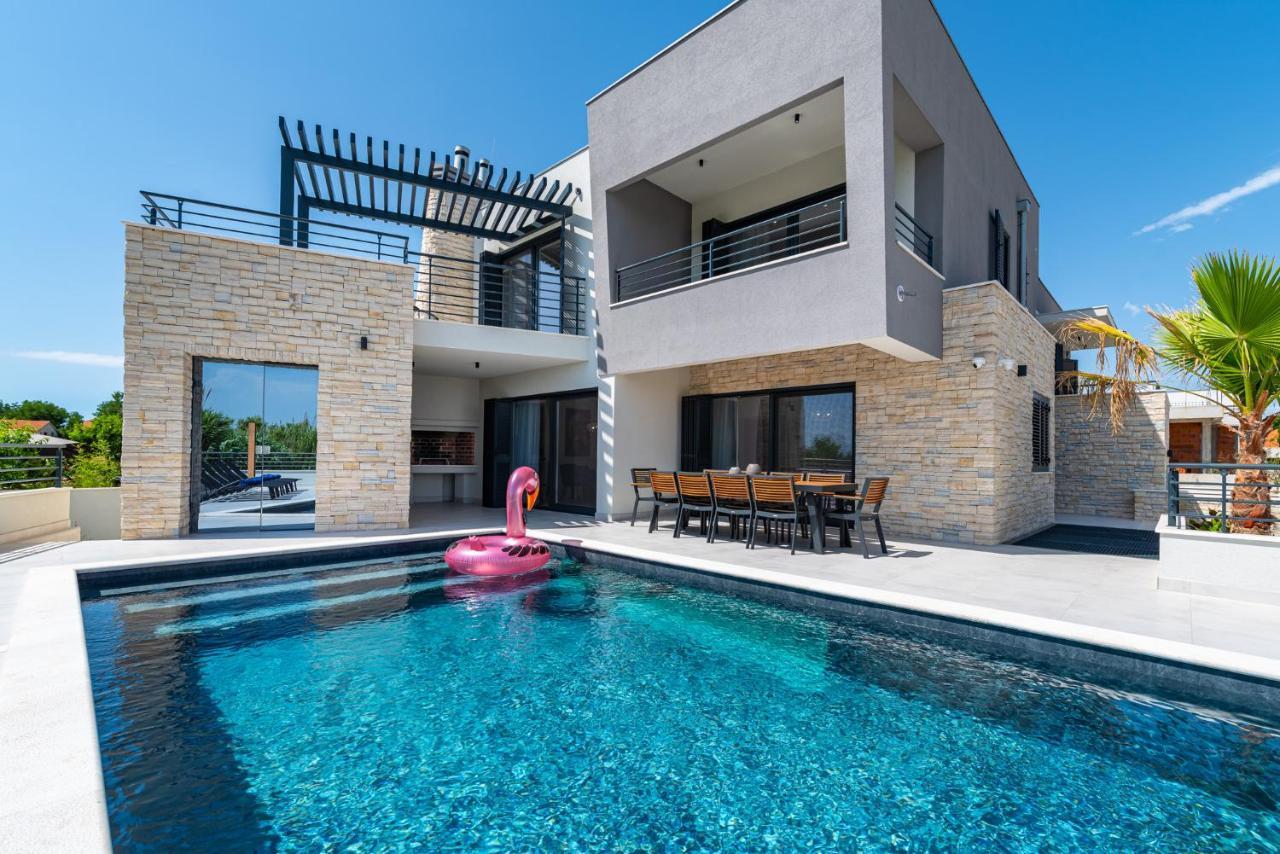 Villa Roca With Heated Pool And Sauna Privlaka  Zewnętrze zdjęcie