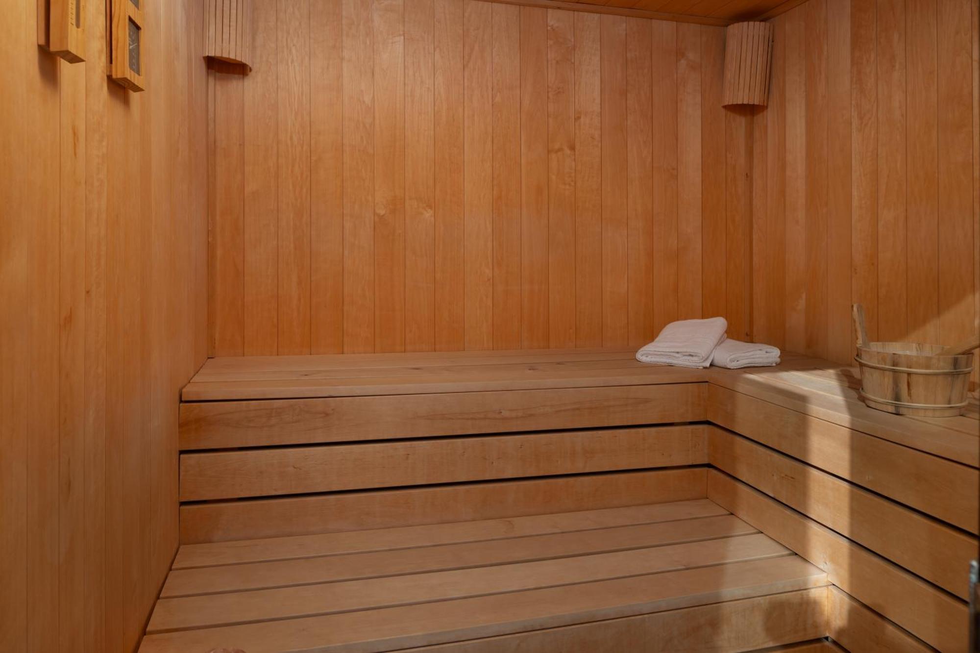 Villa Roca With Heated Pool And Sauna Privlaka  Zewnętrze zdjęcie